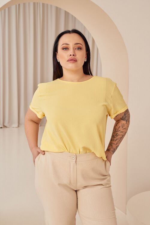 Yellow T-shirt made of crushed viscose plus size