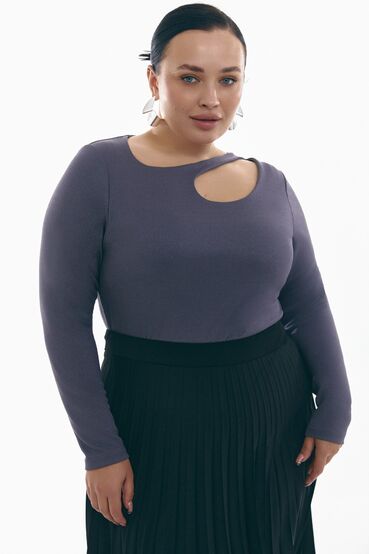 Long sleeve with asymmetrical neckline knitwear mokko plus size