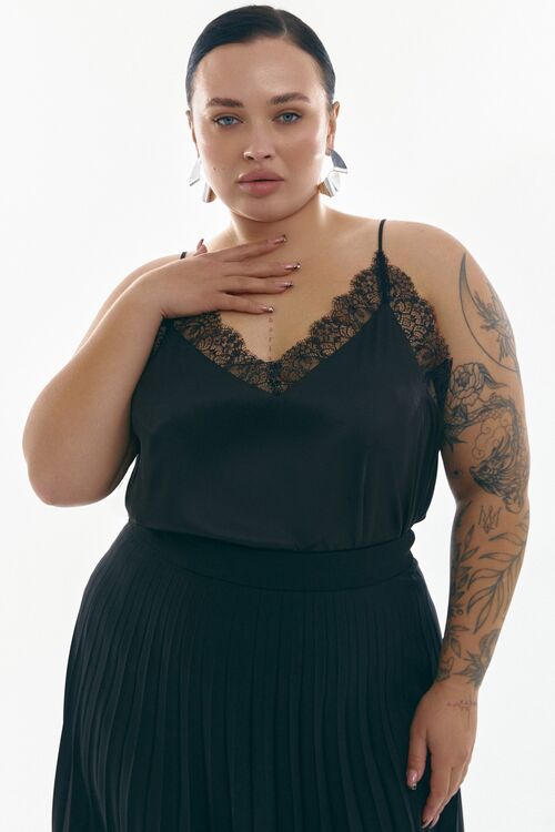 T-shirt with lace artificial silk black plus size