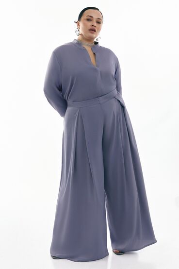 Blouse and trousers suit with pleats artificial silk gray