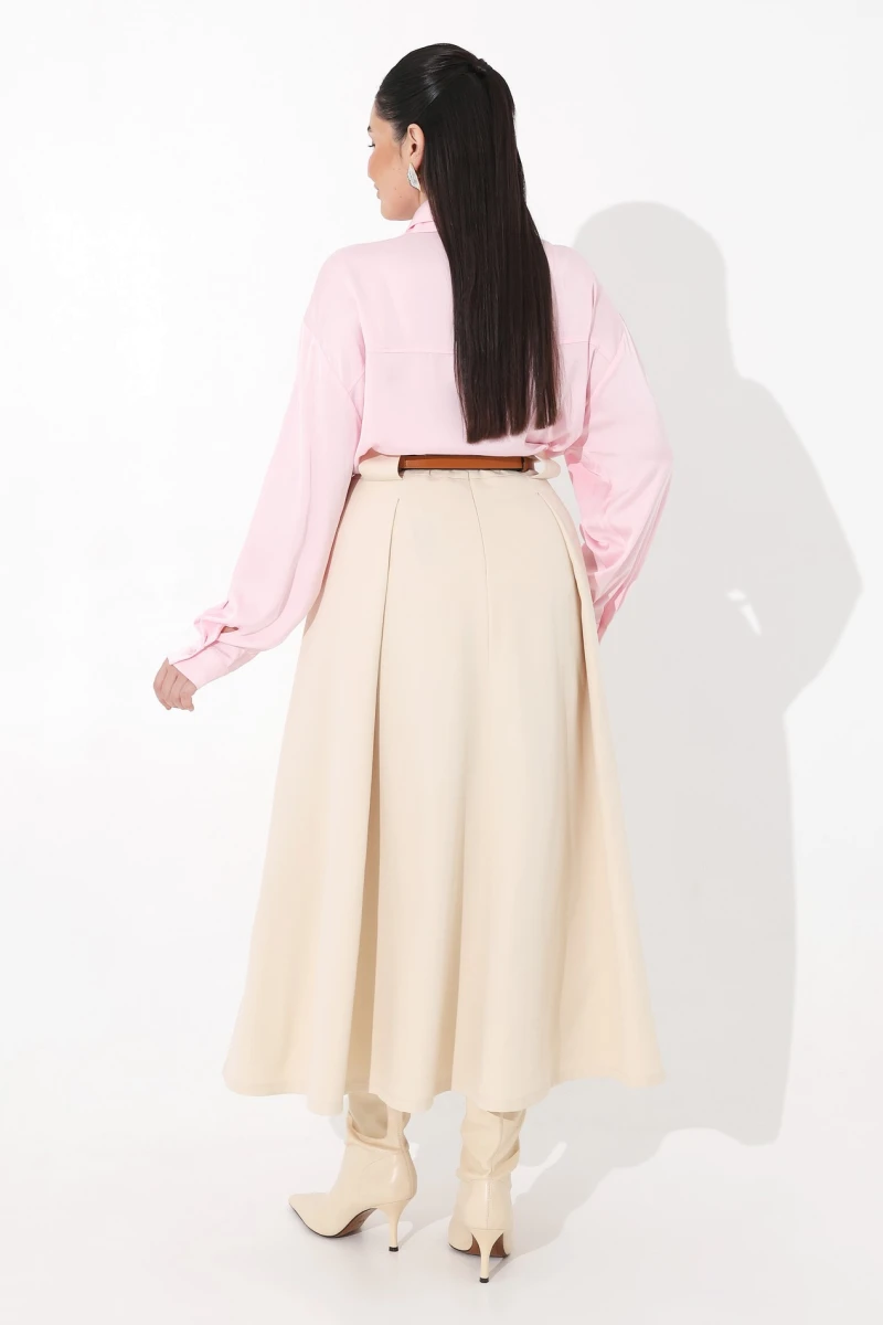 Skirt with pleats cream plus size