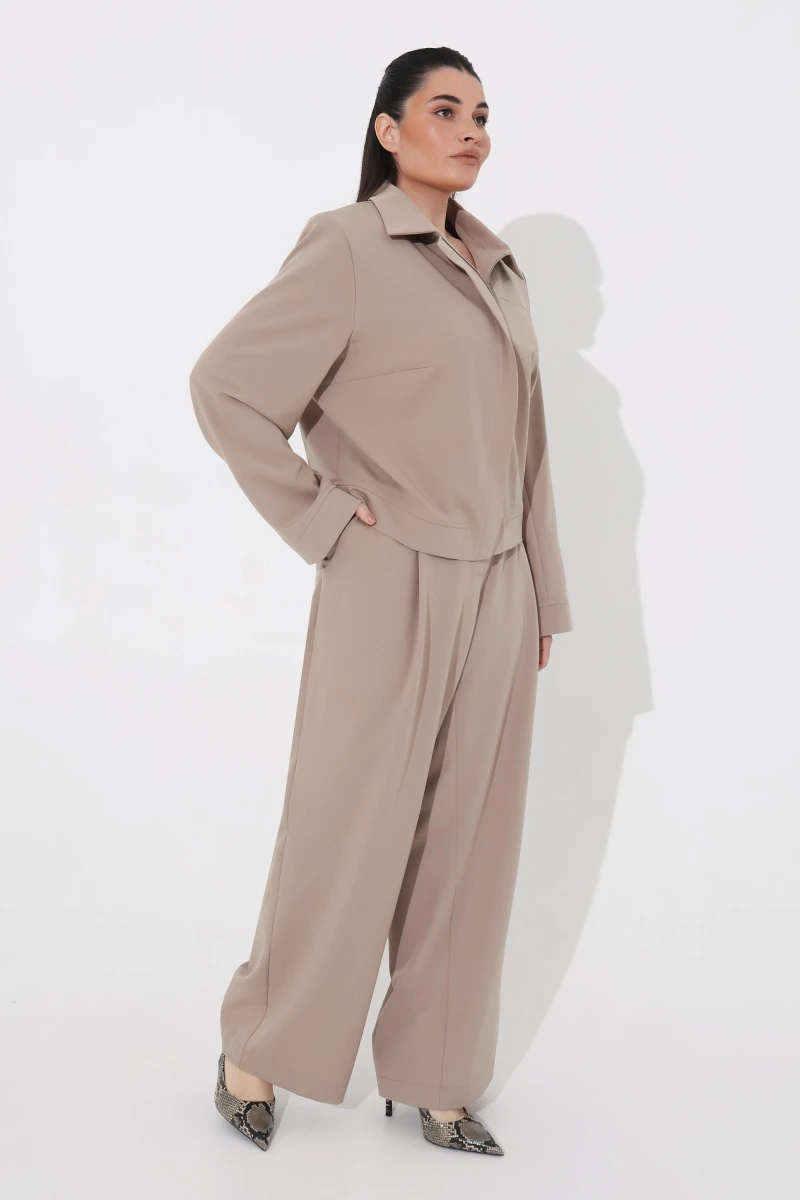 Beige jacket in suiting fabric plus size