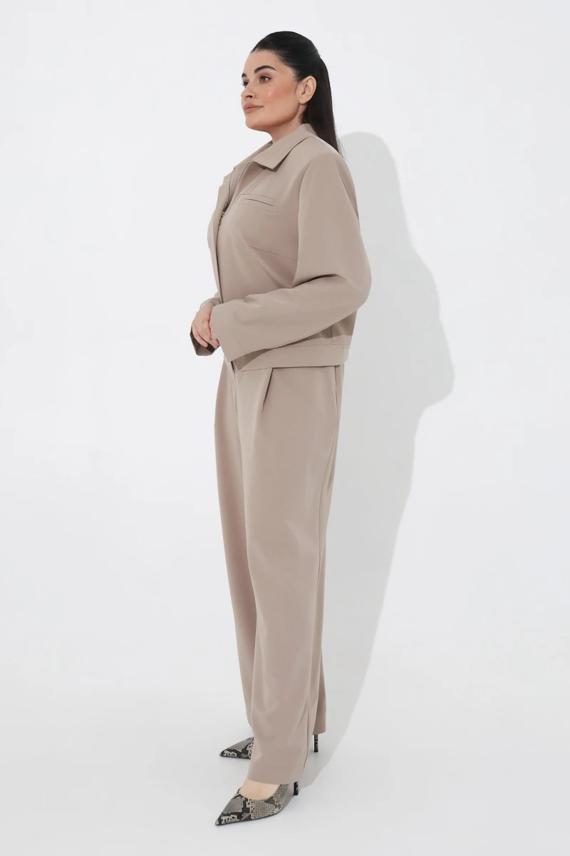 Beige jacket in suiting fabric plus size