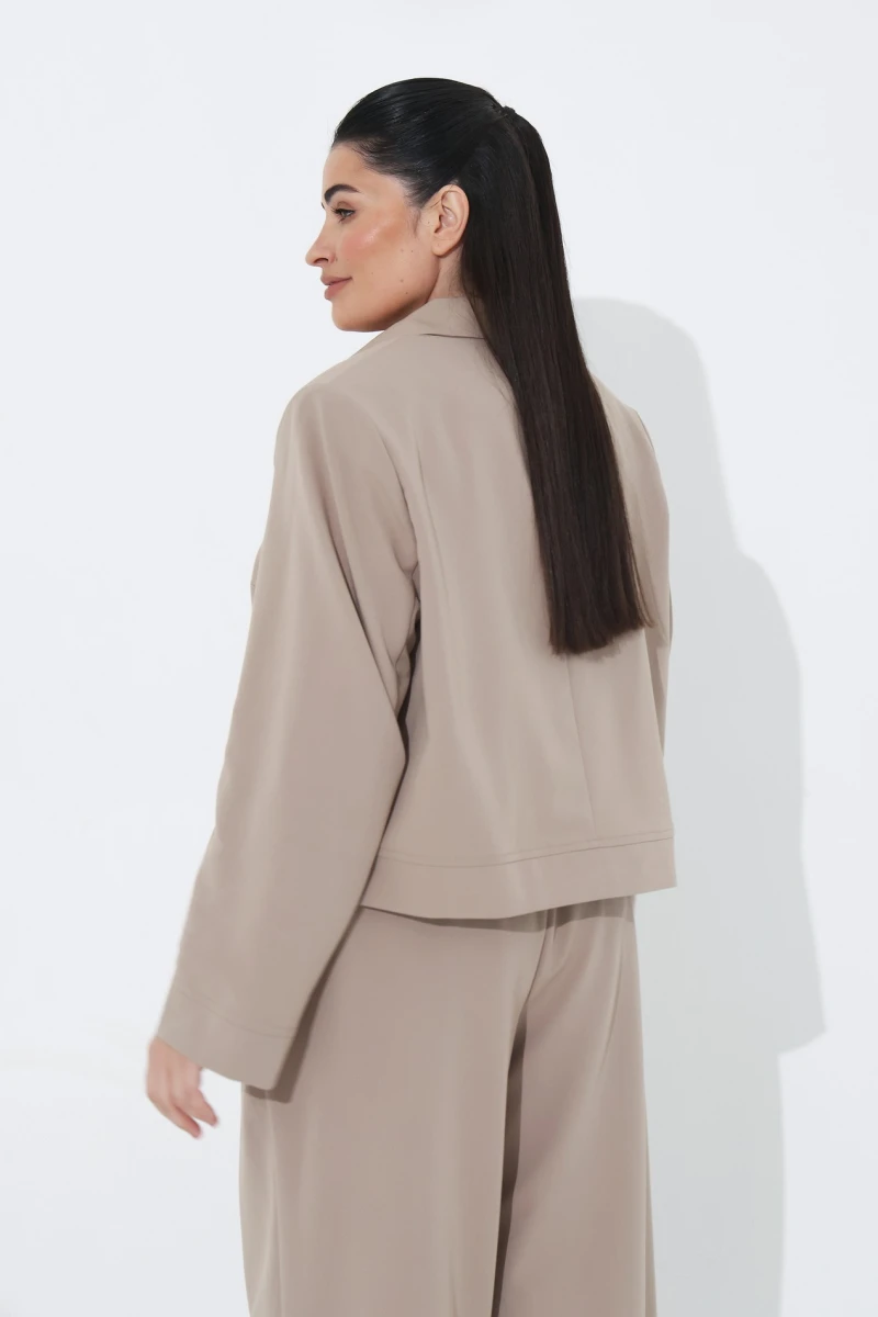 Beige jacket in suiting fabric plus size