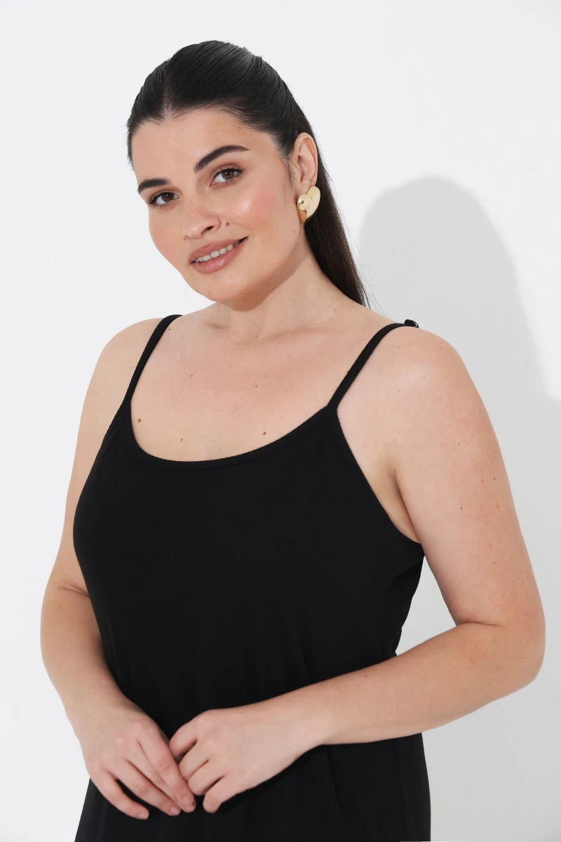 Maxi dress black plus size