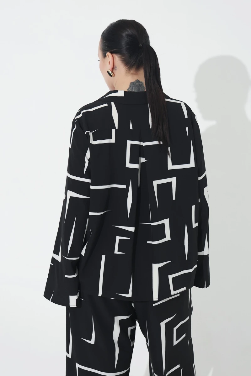Milk print suit on black plus size