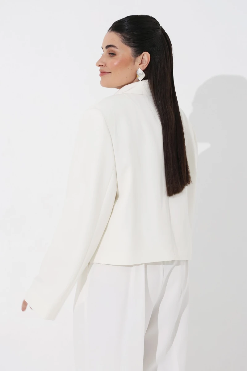 Cropped milky jacket plus size
