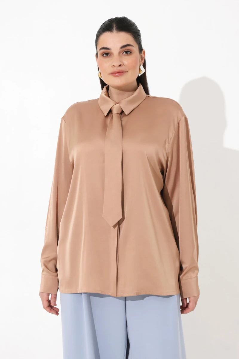 Blouse with tie camel plus size