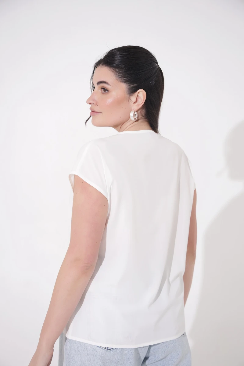 Milky short-sleeved blouse plus size