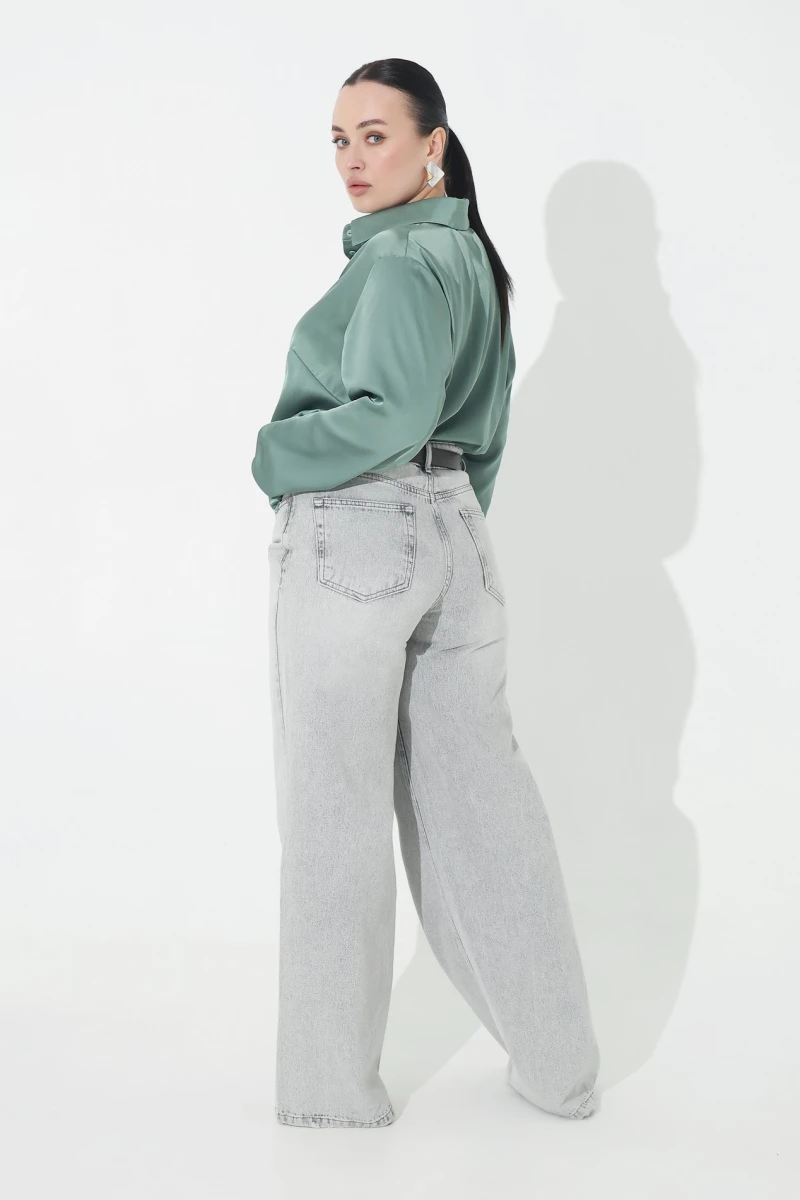 Gray palazzo jeans plus size