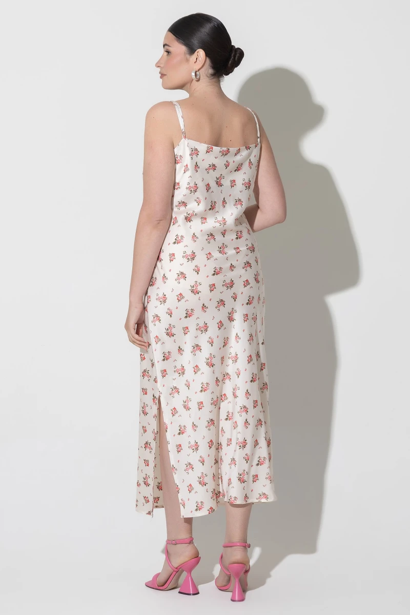 Pink roses on milky combination dress plus size