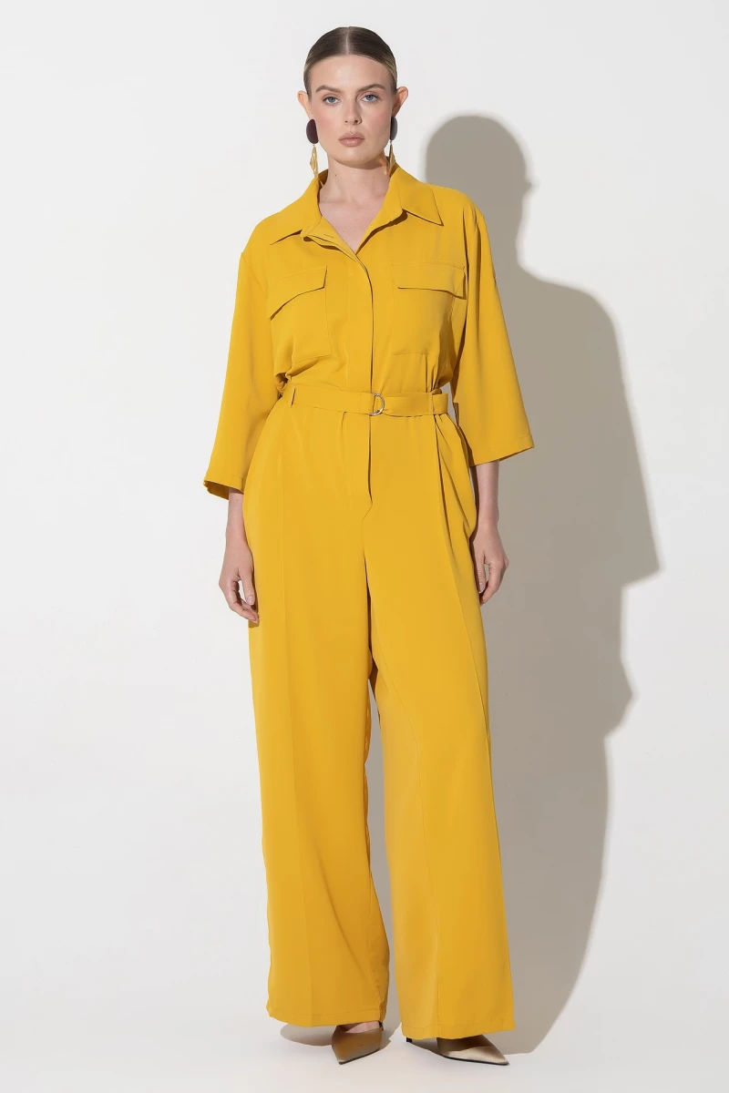 Mustard short-sleeve jumpsuit