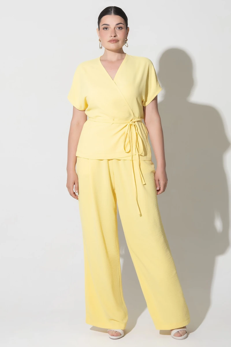 Suit light yellow plus size