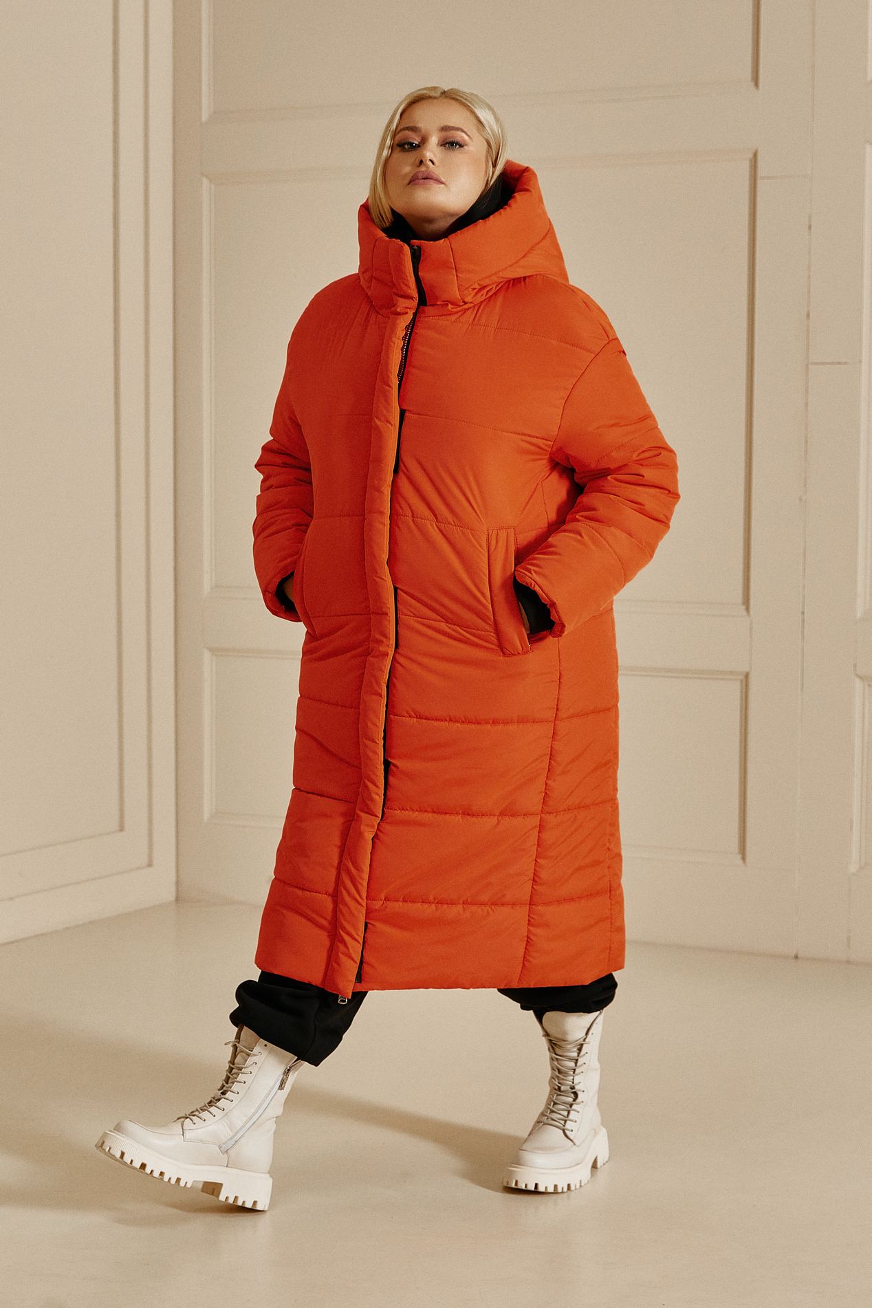 

Жіноча стьобана куртка з капюшоном помаранчева великий розмір, P012335
