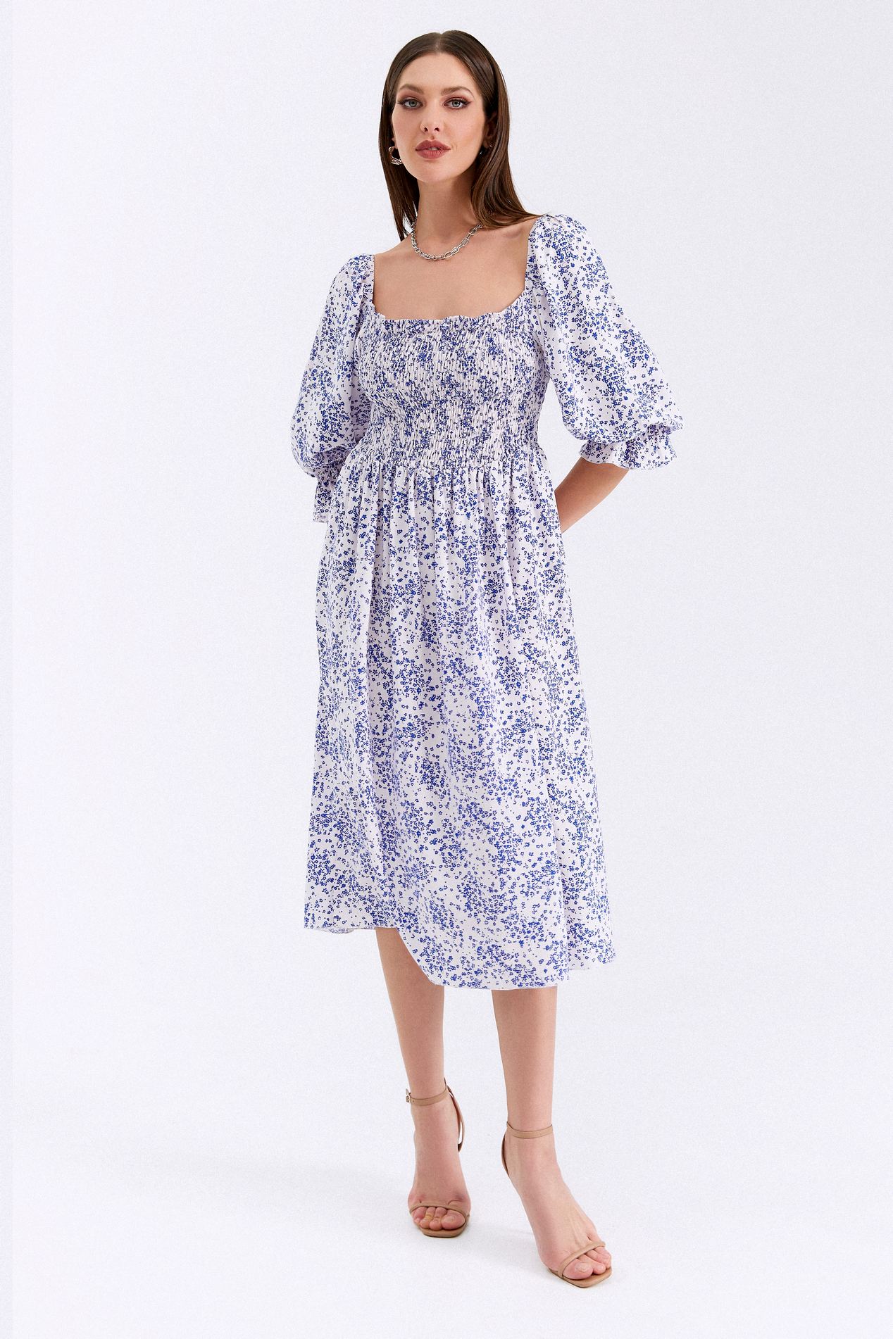 

Сукня з об'ємними рукавами дрібноцвіт на молочному, 012385