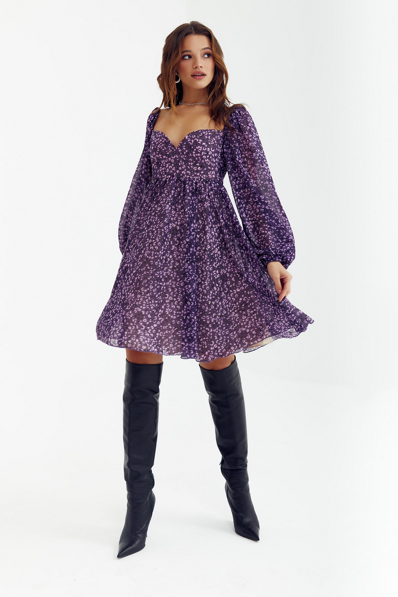 

Сукня з об'ємними рукавами шифон леопардовий принт на фіолетовому, 012764