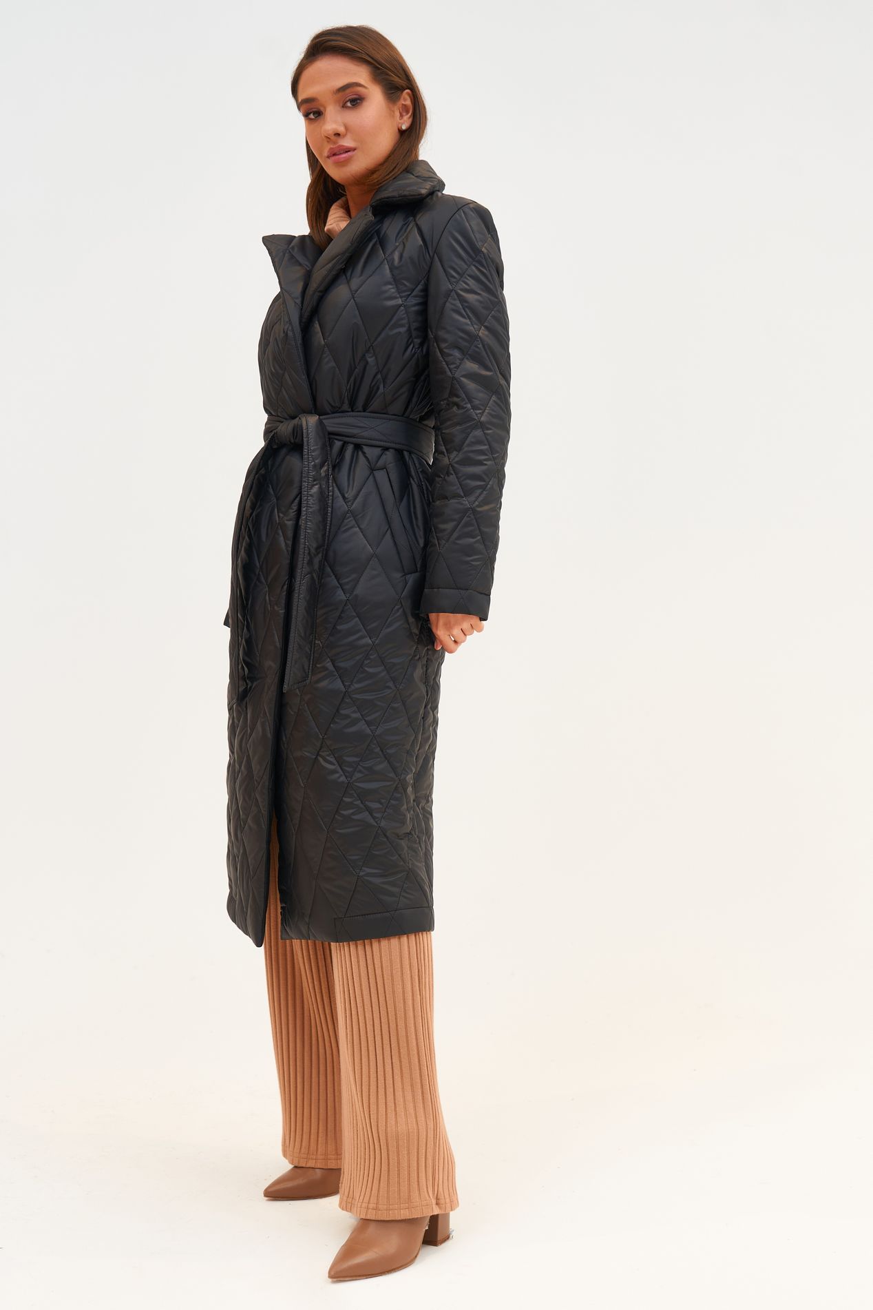 Esprit quilted coat with hood in black
